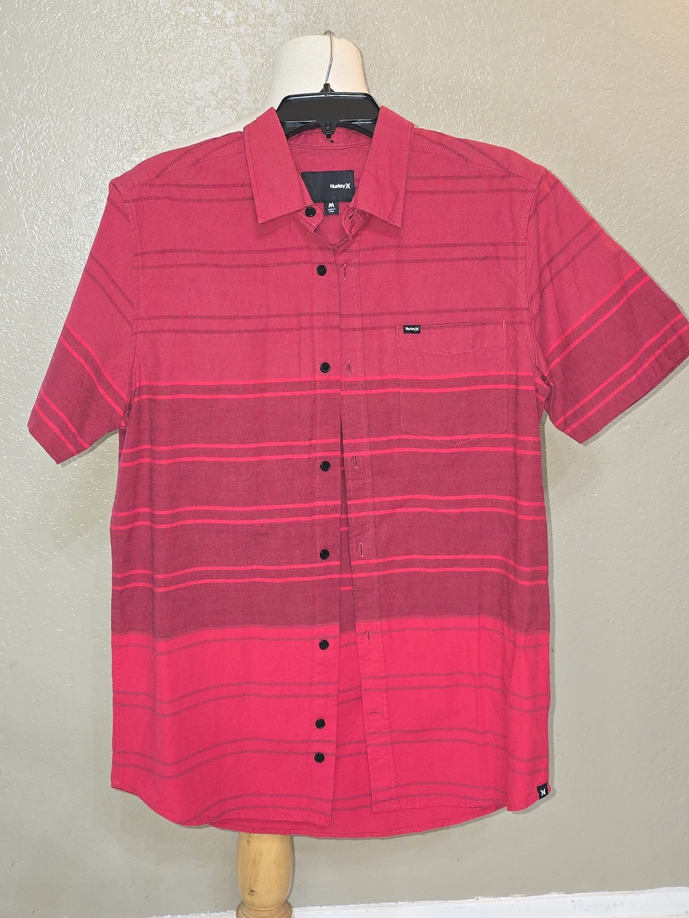 Hurley Men’s Pink-Red Short Sleeve Stripe Button-Down Shirt